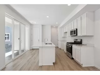 Photo #2: 9631706 Listing