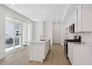 Photo #3: 9631706 Listing