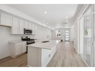 Photo #5: 9631706 Listing