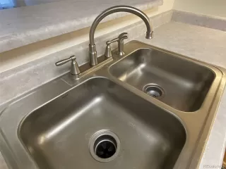 Photo #5: 9631873 Listing