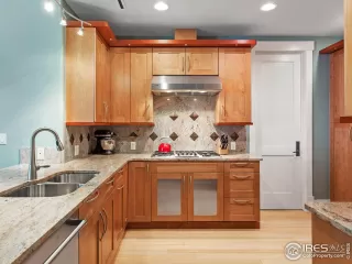 Photo #4: 963233 Listing