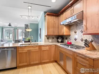 Photo #6: 963233 Listing