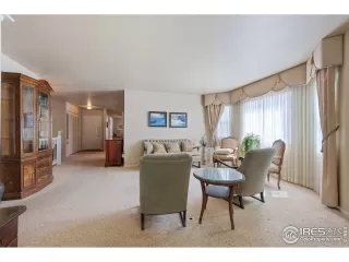 Photo #4: 963279 Listing