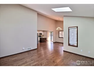 Photo #3: 963331 Listing