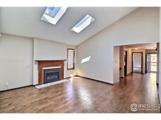 Photo #4: 963331 Listing