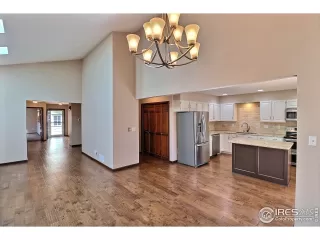 Photo #6: 963331 Listing