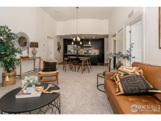 Photo #6: 963400 Listing 