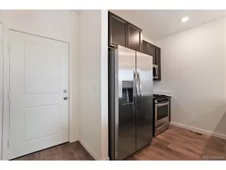 Photo #6: 9634081 Listing