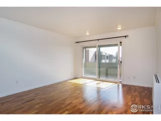 Photo #3: 963411 Listing