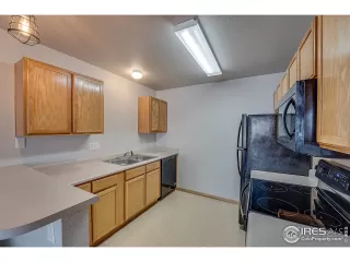 Photo #5: 963569 Listing