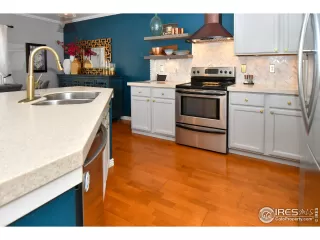 Photo #6: 963725 Listing