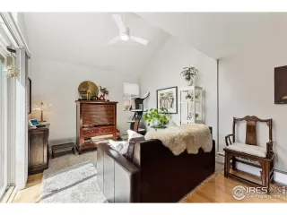 Photo #3: 963729 Listing