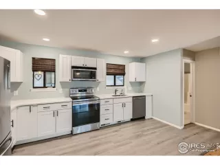 Photo #2: 963733 Listing