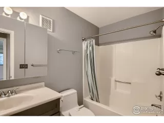 Photo #5: 963733 Listing