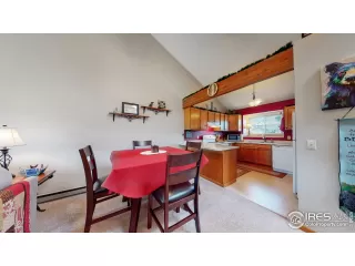 Photo #6: 963755 Listing