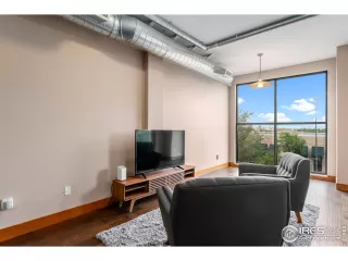 Photo #4: 963771 Listing