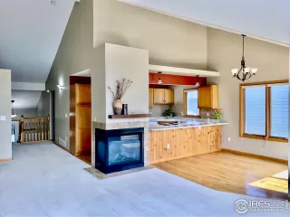 Photo #5: 963772 Listing