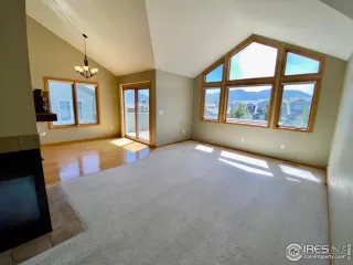 Photo #6: 963772 Listing