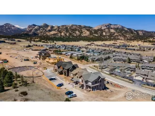 Photo #2: 963787 Listing