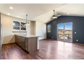 Photo #6: 963787 Listing