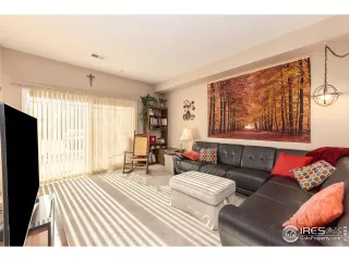 Photo #2: 963822 Listing