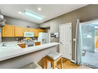 Photo #6: 963863 Listing