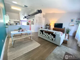 Photo #2: 963949 Listing