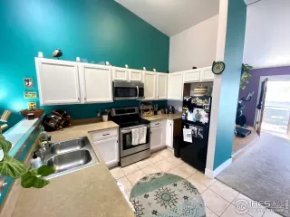 Photo #4: 963949 Listing