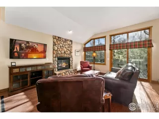 Photo #2: 963961 Listing