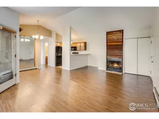 Photo #4: 963978 Listing 