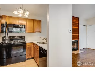 Photo #5: 963978 Listing 