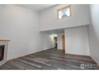 Photo #2: 964051 Listing