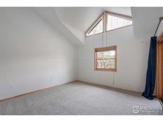 Photo #5: 964051 Listing