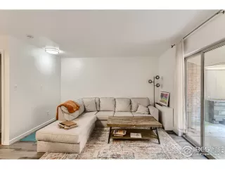 Photo #2: 964165 Listing