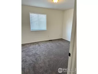 Photo #6: 964174 Listing