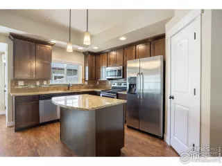 Photo #6: 964193 Listing