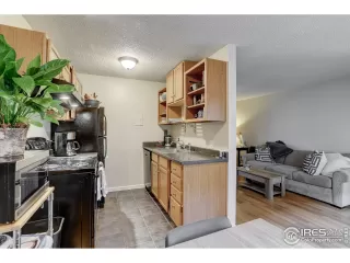 Photo #5: 964282 Listing 