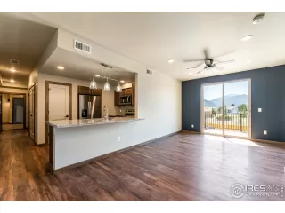 Photo #4: 964299 Listing