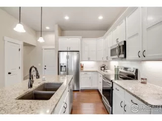 Photo #4: 964305 Listing