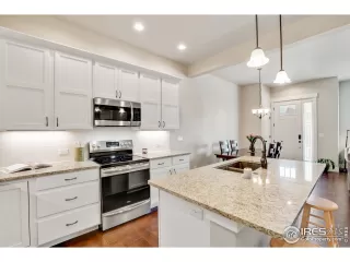 Photo #5: 964305 Listing