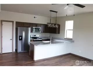 Photo #3: 964327 Listing