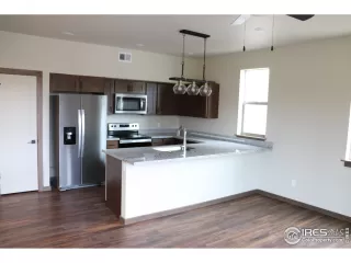 Photo #4: 964327 Listing