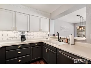 Photo #6: 964360 Listing