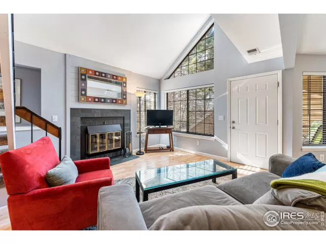MLS: 964373 Condo For Sale