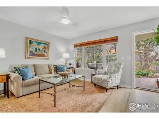 Photo #6: 964375 Listing 