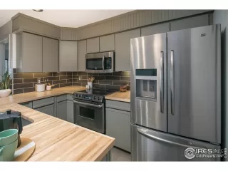 Photo #3: 964390 Listing 