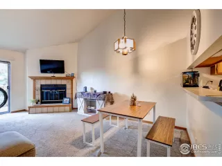 Photo #3: 964422 Listing