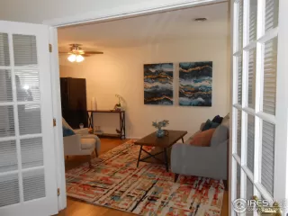 Photo #4: 964445 Listing