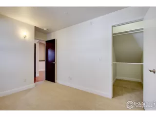 Photo #6: 964519 Listing