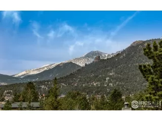 Photo #6: 964602 Listing